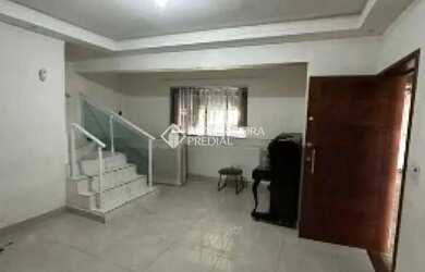 Imagem: A casa possui 3 Dormitórios, 2 Banheiros, 1 Vaga na garagem