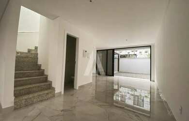 Imagem 7: Sobrado com 1 suíte e 2 quartos à venda no bairro América em Joinville-SC...