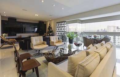 Imagem: O apartamento possui 3 Dormitórios, 3 Banheiros, 4 Vagas na