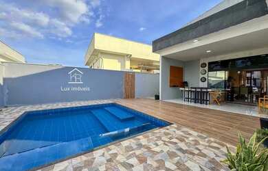 Imagem: A casa em condomínio possui 3 Dormitórios, 4 Banheiros, 2