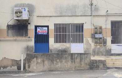 Imagem: A casa possui 3 Dormitórios, 1 Banheiro e está localizado