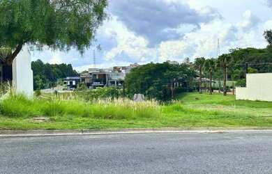 Imagem: O terreno possui 330m² de Área e está localizado em Morros