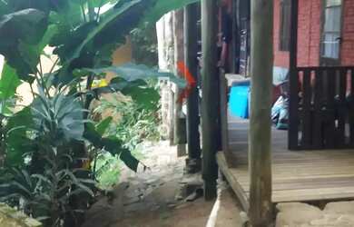 Imagem: A casa possui 3 Dormitórios, 1 Banheiro, 3 Vagas na garagem