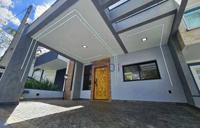 Imagem: A casa em condomínio possui 3 Dormitórios, 2 Banheiros, 2