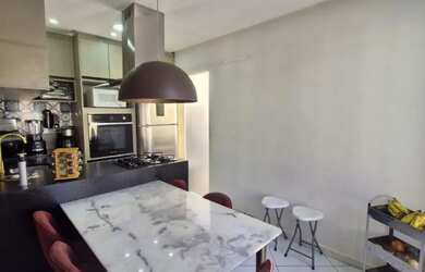 Imagem: A casa em condomínio possui 2 Dormitórios, 3 Banheiros, 2