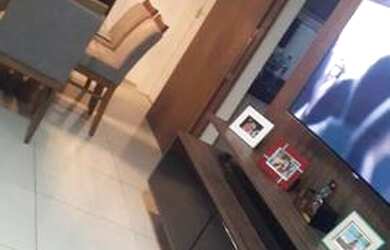 Imagem: A casa em condomínio possui 4 Dormitórios, 4 Vagas na garagem