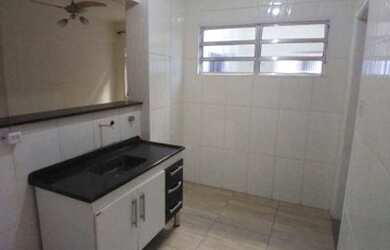 Imagem 2: Apartamento com 1 dormitório à venda, 50 m² por R$ 200.000,00 - Centro - São Vicente/SP