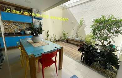 Imagem: A casa em condomínio possui 3 Dormitórios, 4 Banheiros, 2