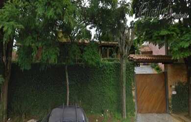 Imagem: A casa possui 3 Dormitórios, 4 Banheiros, 4 Vagas na garagem