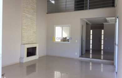 Imagem: A casa em condomínio possui 3 Dormitórios, 5 Banheiros, 4