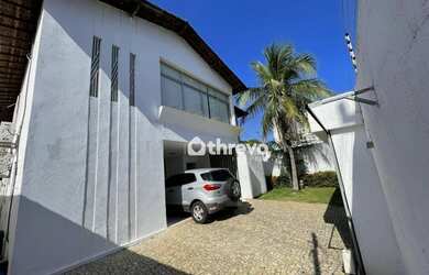 Imagem: A casa possui 5 Dormitórios, 5 Banheiros e 343m² de Área