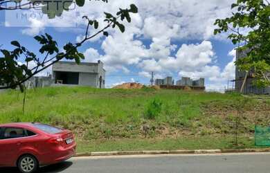 Imagem: O terreno possui 250m² de Área e está localizado em Cézar