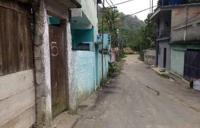 Imagem 5: Vendo casa. Varanda, 120m² de Área, 2 Banheirose2 Dormitórios