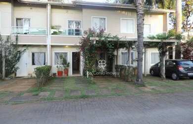 Imagem: A casa em condomínio possui 4 Dormitórios, 4 Banheiros, 2