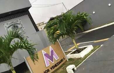 Imagem: O apartamento possui 2 Dormitórios, 1 Banheiro e 1 Vaga na