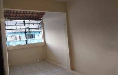 Imagem: A casa possui 2 Dormitórios, 1 Banheiro e está localizado