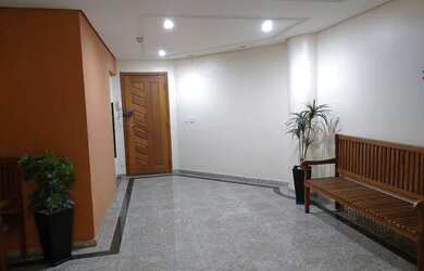 Imagem: O apartamento possui 1 Dormitório, 1 Banheiro, 1 Vaga na garagem