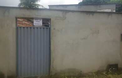 Imagem: A casa possui 2 Dormitórios, 1 Banheiro e está localizado