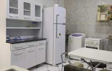 Imagem: A casa possui 1 Dormitório, 1 Banheiro e está localizado