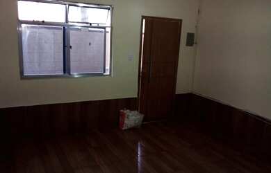 Imagem 2: Alugo casa ampla em Guadalupe - Rua do shopping