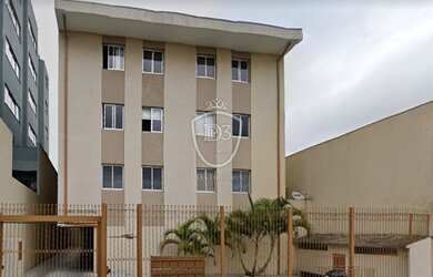 Imagem: O apartamento possui 3 Dormitórios, 1 Banheiro, 1 Vaga na garagem