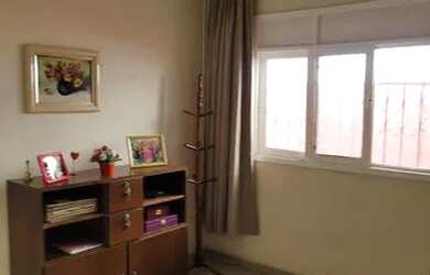 Imagem: A casa possui 3 Dormitórios, 2 Banheiros, 1 Vaga na garagem