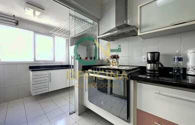 Imagem 13: Maravilhoso apartamento com 3 suítes mais dependência completa na Ponta da Praia em Santos