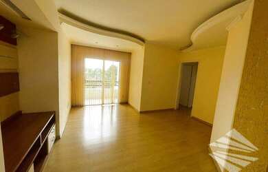 Imagem: O apartamento possui 1 Dormitório, 1 Banheiro, 1 Vaga na garagem