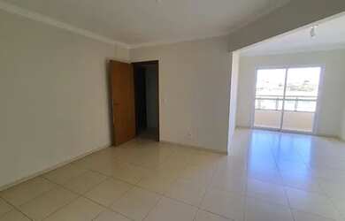 Imagem: O apartamento possui 2 Dormitórios, 2 Banheiros, 2 Vagas na