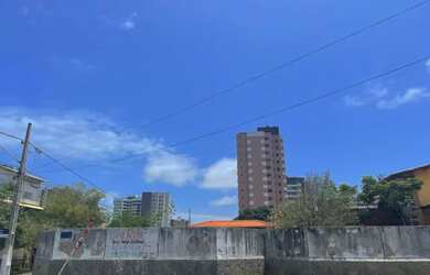 Imagem: O terreno possui 24.000m² de Área e está localizado em Atalaia