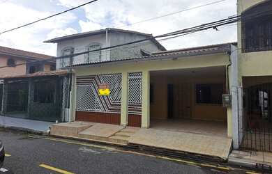 Imagem: A casa em condomínio possui 3 Dormitórios, 2 Banheiros, 2