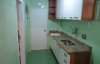 Imagem: O apartamento possui 3 Dormitórios, 1 Banheiro, 1 Vaga na garagem