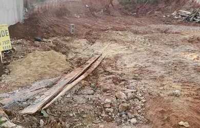 Imagem: O terreno possui 378m² de Área e está localizado em Jardim