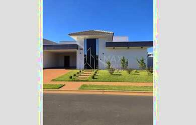 Imagem: A casa em condomínio possui 4 Dormitórios, 2 Banheiros, 2