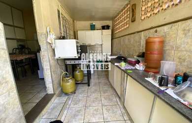 Imagem 2: Excelente Casa com 3 Quartos e 100m² à Venda no Eldorado