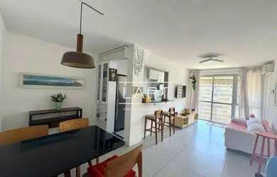 Imagem: O apartamento possui 1 Dormitório, 1 Banheiro, 1 Vaga na garagem