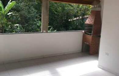 Imagem: A casa possui 3 Dormitórios, 3 Banheiros, 1 Vaga na garagem