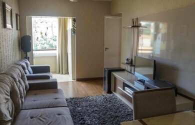 Imagem: O apartamento possui 2 Dormitórios, 1 Banheiro, 1 Vaga na garagem