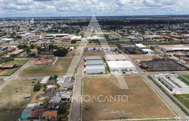 Imagem: O terreno possui 10.000m² de Área e está localizado em Jardim