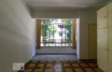 Imagem 2: Belíssimo apartamento no Flamengo - Vaga na Garagem - de Frente - Aluga