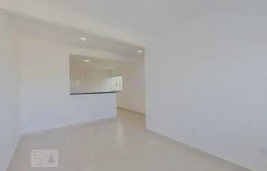 Imagem: A casa possui 2 Dormitórios, 2 Banheiros, 1 Vaga na garagem