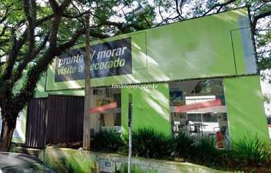 Imagem: O depósito possui 2 Vagas na garagem, 118m² de Área e está