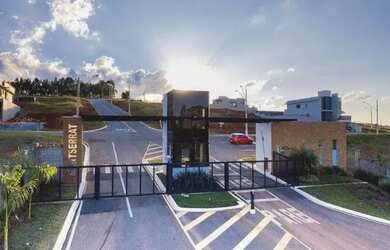 Imagem: O terreno possui 600m² de Área, Imóvel novo e está localizado