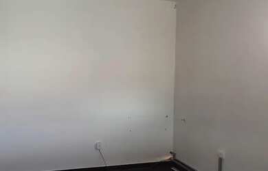 Imagem: A casa possui 4 Dormitórios, 3 Banheiros, 1 Vaga na garagem