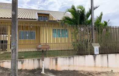 Imagem: A casa possui 2 Dormitórios, 2 Banheiros, 5 Vagas na garagem