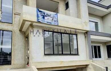 Imagem: A casa possui 3 Dormitórios, 4 Banheiros, 4 Vagas na garagem