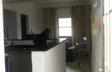 Imagem: A casa possui 2 Dormitórios, 1 Banheiro e está localizado