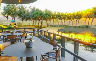 Imagem: O terreno possui 200m² de Área, Imóvel novo e está localizado