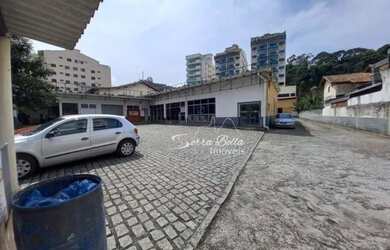 Imagem: O depósito possui 5 Vagas na garagem, 817m² de Área e está