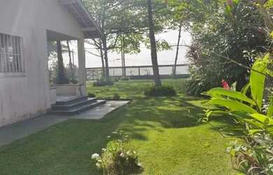 Imagem: A casa possui 3 Dormitórios, 5 Vagas na garagem, Imóvel novo